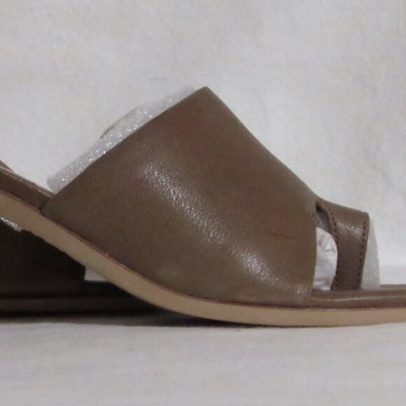 NEW Ladies VANELI Brown Leather Thong Sandals Heels Shoes 10 M Orig $175 - Picture 5 of 7